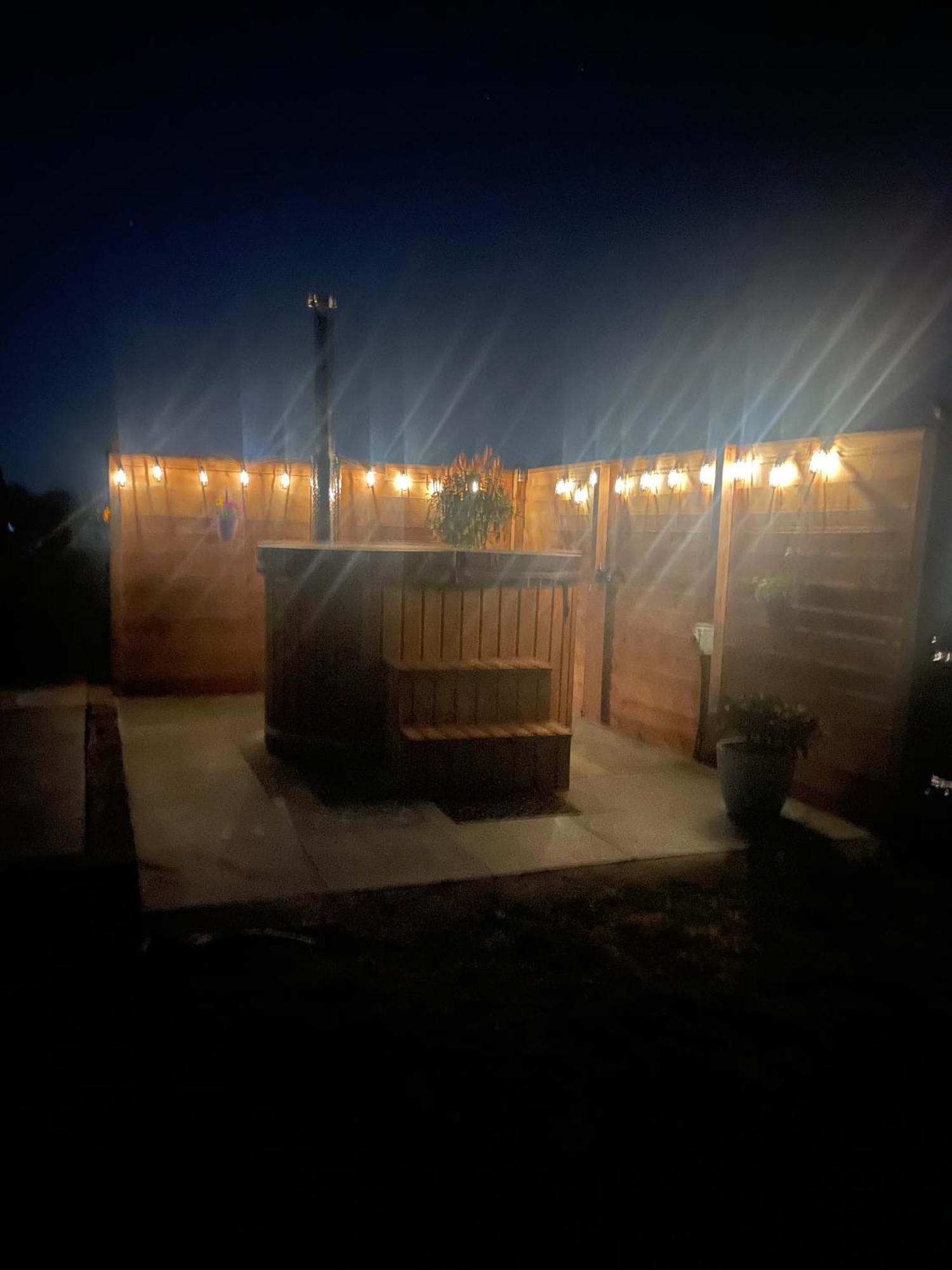 Abbey Farm Luxury Glamping Hotell Rhuddlan Exteriör bild